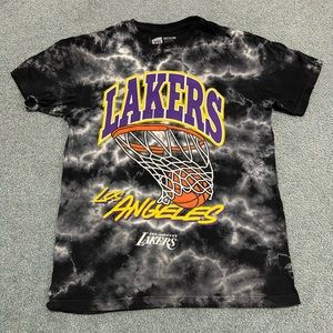 YOUNG & RECKLESS Tie-Dye Lakers Graphic Tee